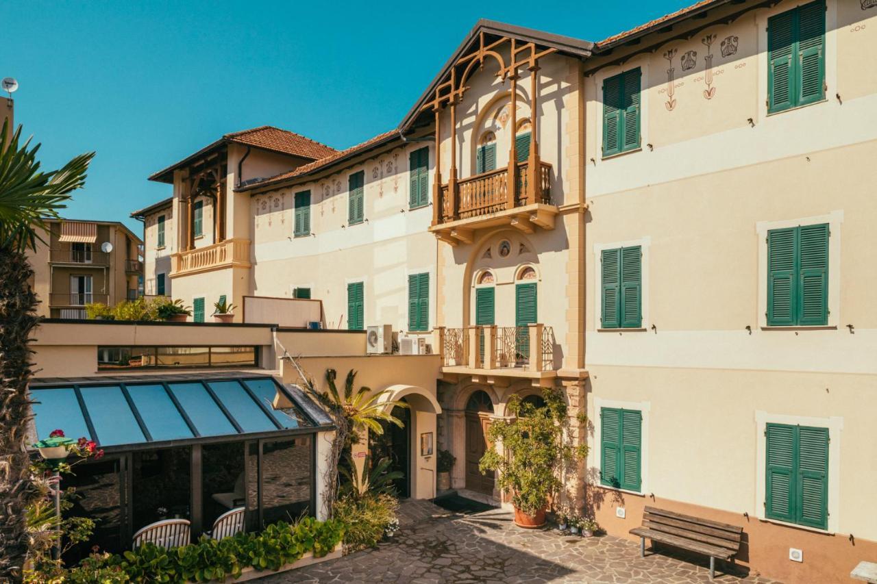 Hotel Residence La Palma Finale Ligure Bagian luar foto