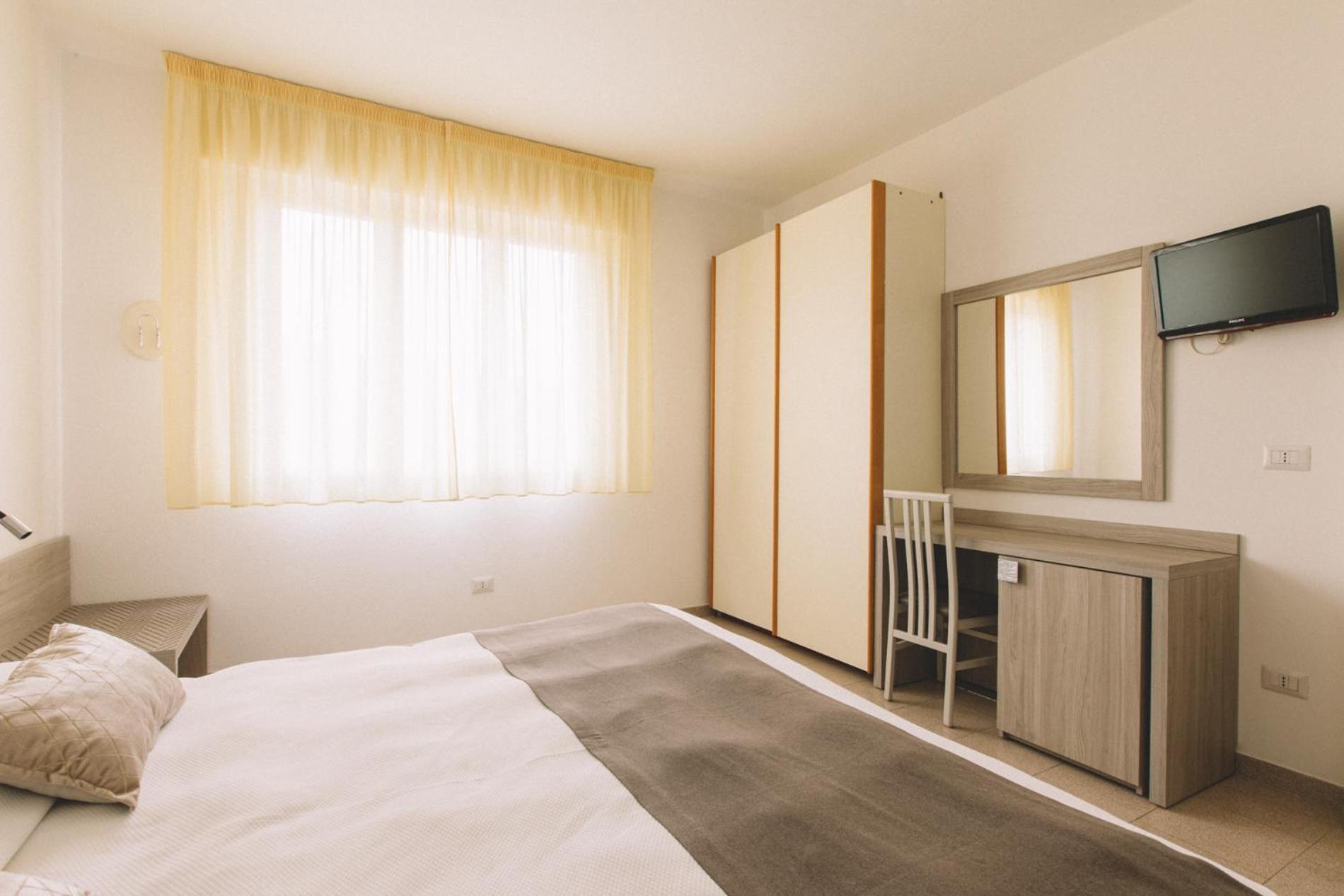 Hotel Residence La Palma Finale Ligure Bagian luar foto