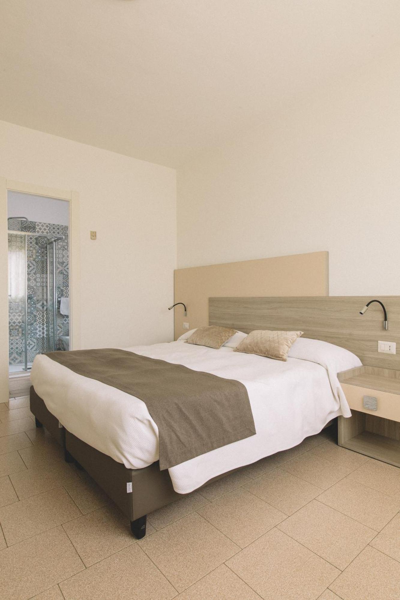 Hotel Residence La Palma Finale Ligure Bagian luar foto