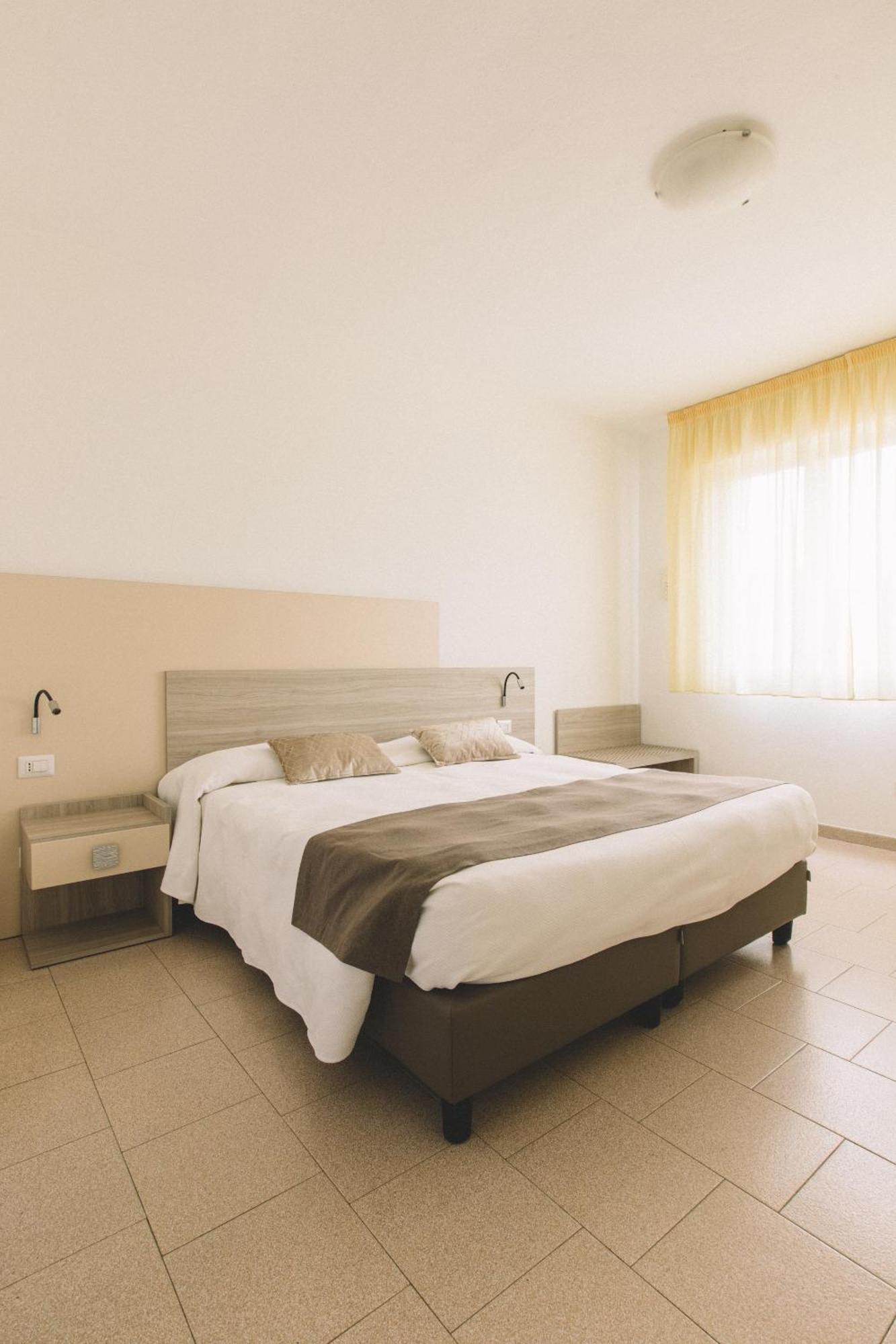 Hotel Residence La Palma Finale Ligure Bagian luar foto
