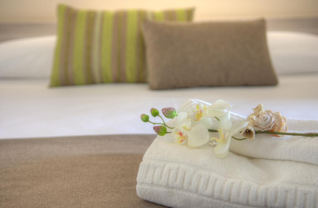 Hotel Residence La Palma Finale Ligure Bagian luar foto
