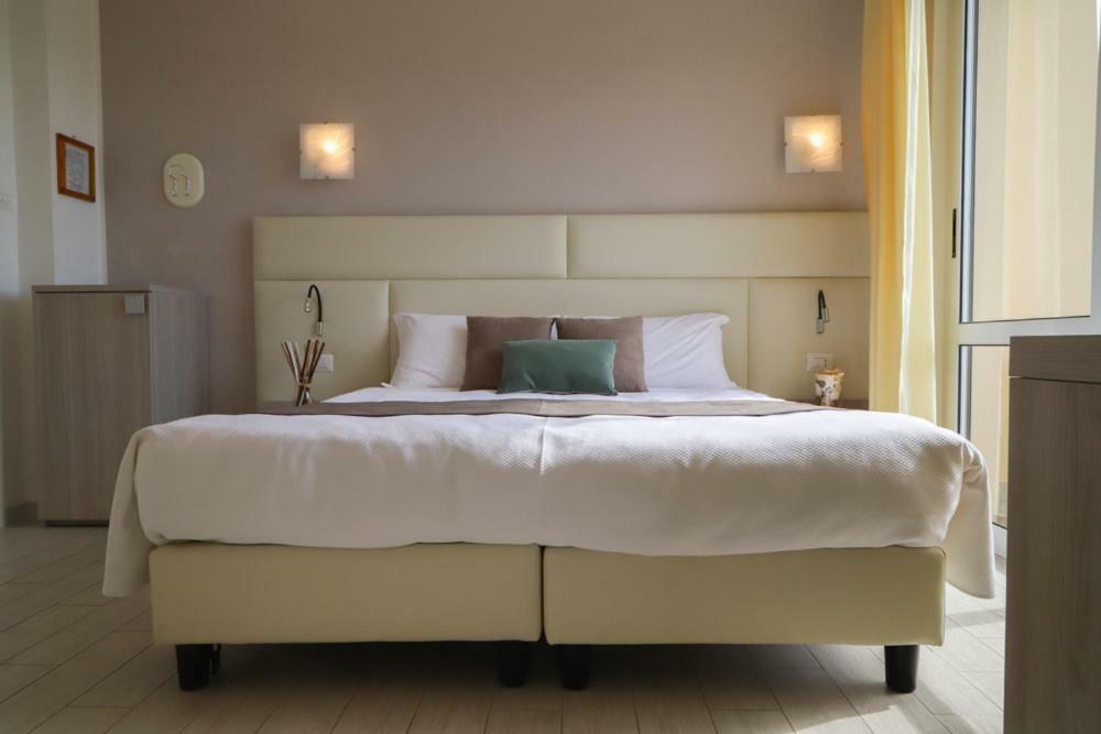 Hotel Residence La Palma Finale Ligure Bagian luar foto