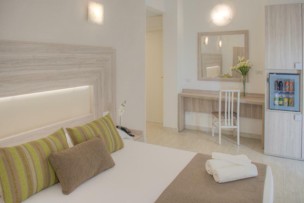 Hotel Residence La Palma Finale Ligure Bagian luar foto